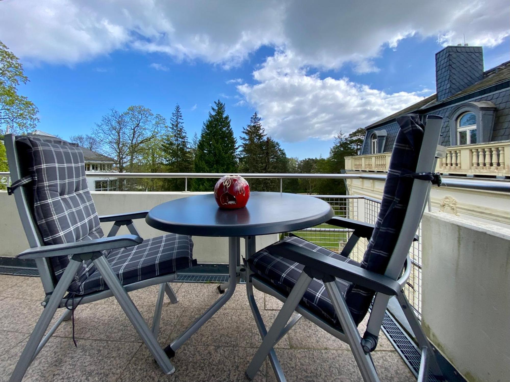 Residenz Bleichroeder - Ferienwohnung Caecilie Heringsdorf  Bagian luar foto